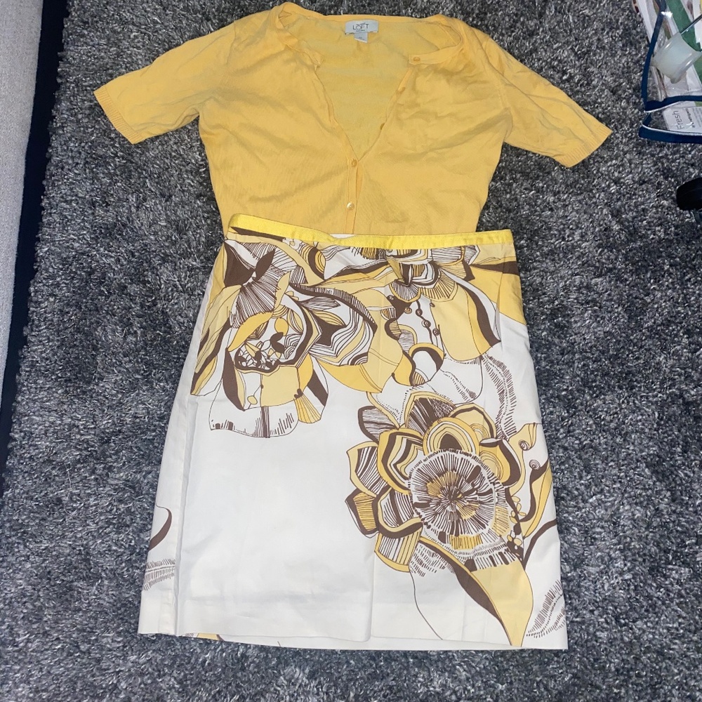 Ann Taylor Loft Cream Skirt with Yellow/Brown Floral Print Size 4P - Picture 5 of 5